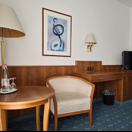 Pension De Lux Königsbrunn المظهر الخارجي الصورة